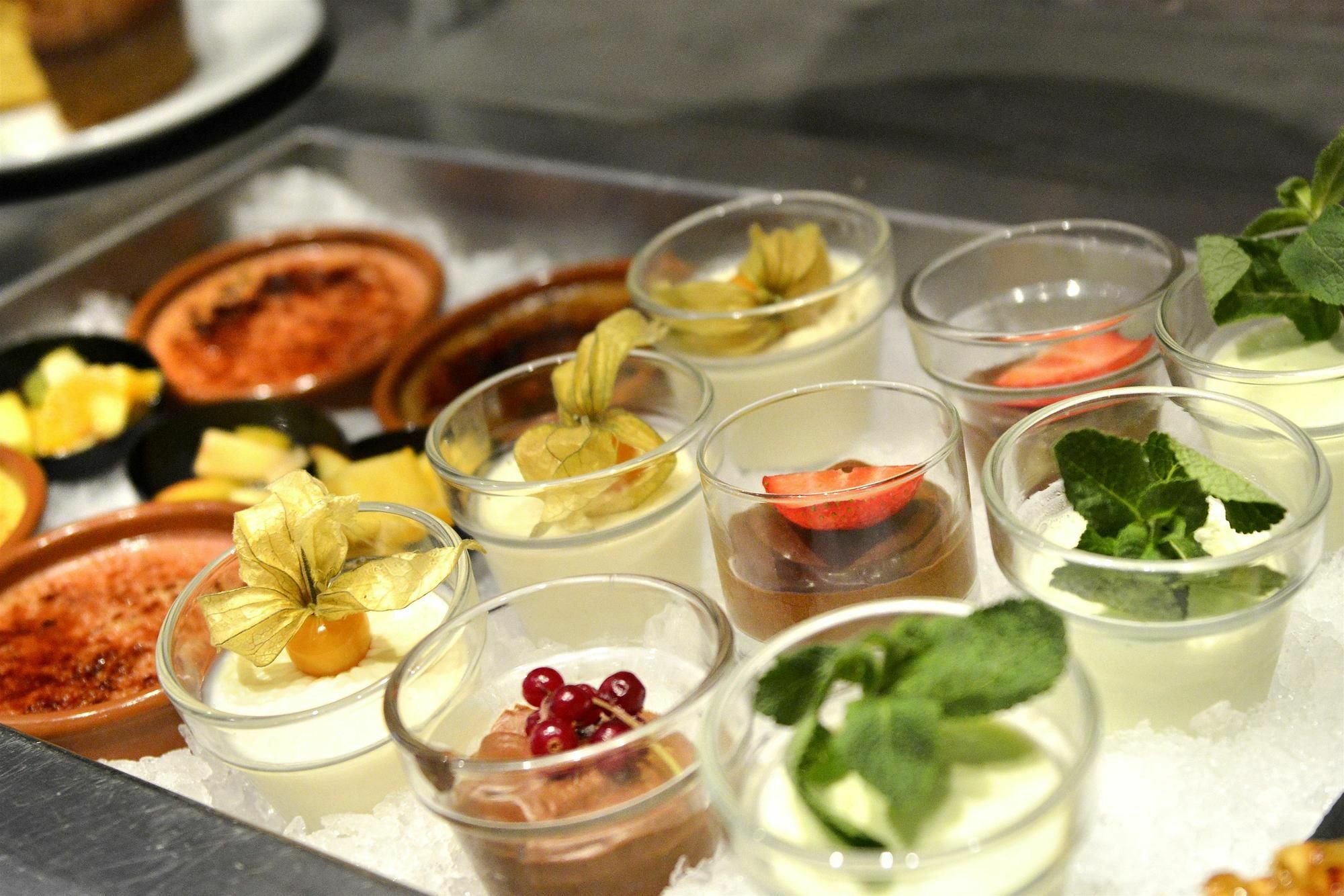 Comfort Hotel Orleans Saran Eksteriør billede